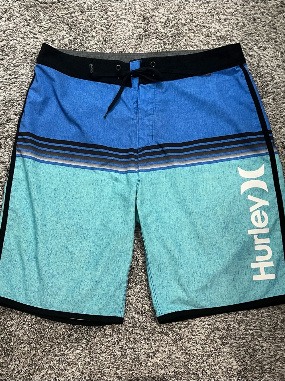 Hurley Men’s Blue & Teal Gradient Board Shorts